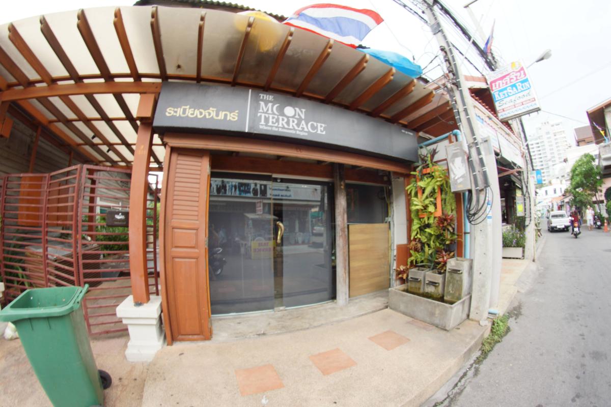 The Moon Terrace