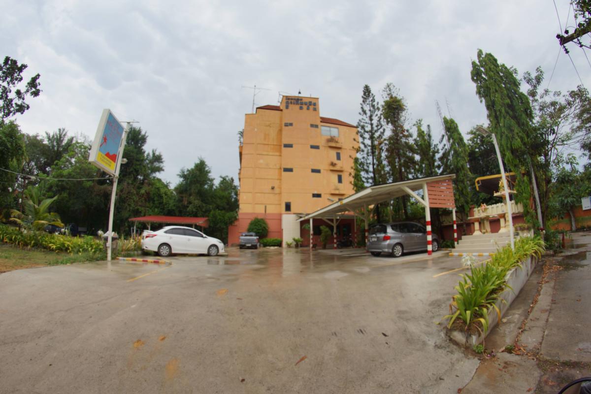 Takiap Beach Resort
