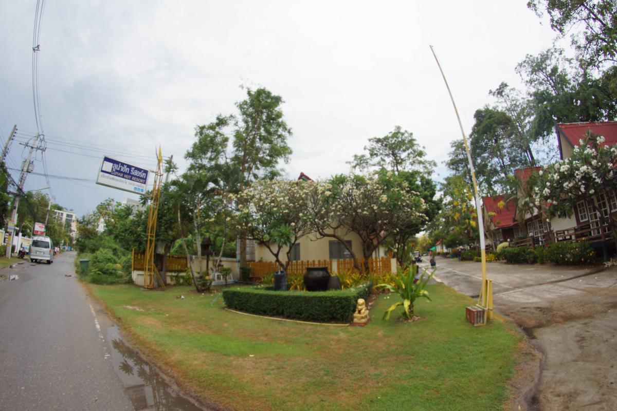 Lunar Hut Resort