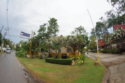 Lunar Hut Resort
