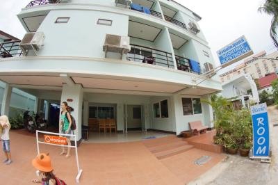Soontree Guesthouse สุนทรี