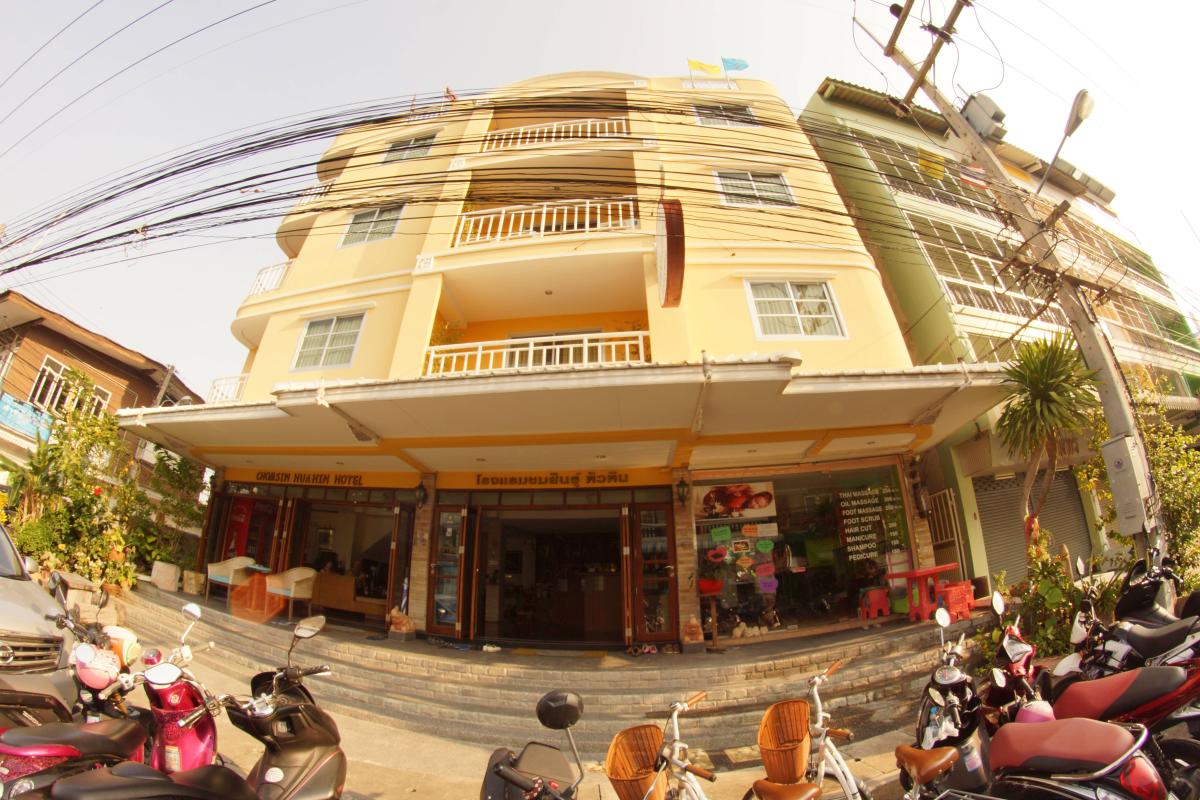 Chomsin Hua Hin Hotel